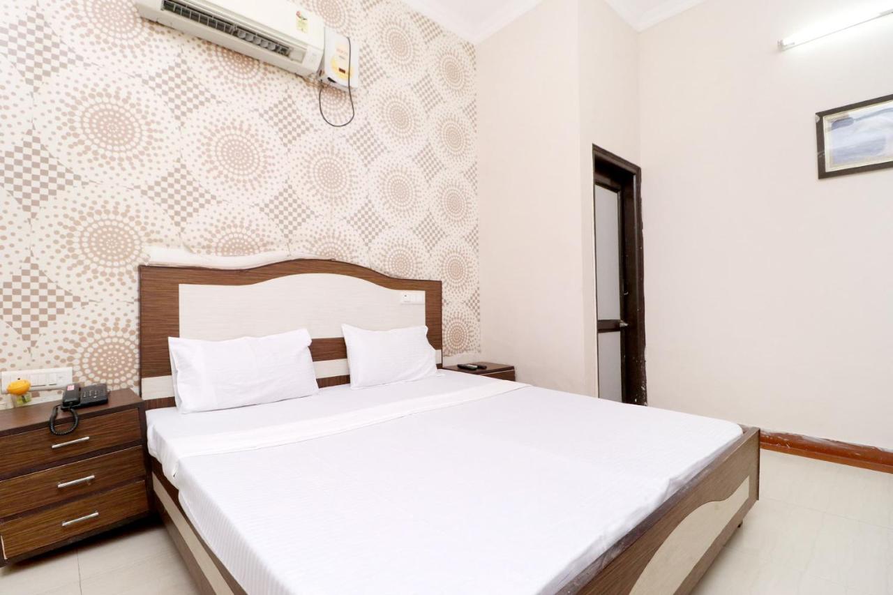 Spot On 43045 Hotel Vivek Plaza Shāhpur Εξωτερικό φωτογραφία
