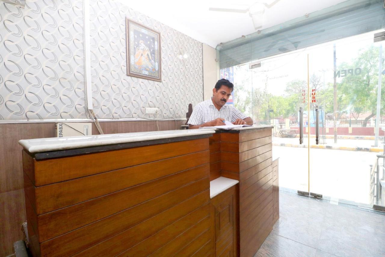 Spot On 43045 Hotel Vivek Plaza Shāhpur Εξωτερικό φωτογραφία